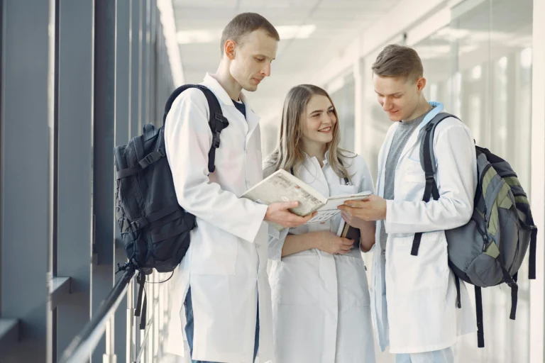 Studenti medicíny