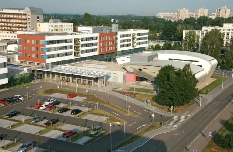 Fakultní nemocnice Hradec Králové